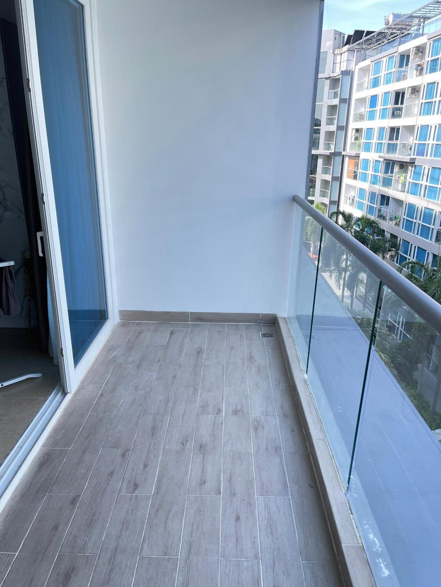 2 Bedrooms Near Pattaya Beach Buitenkant foto