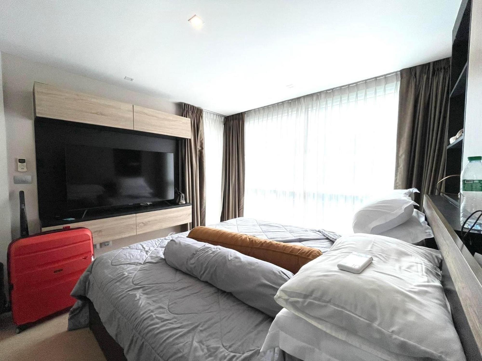2 Bedrooms Near Pattaya Beach Buitenkant foto
