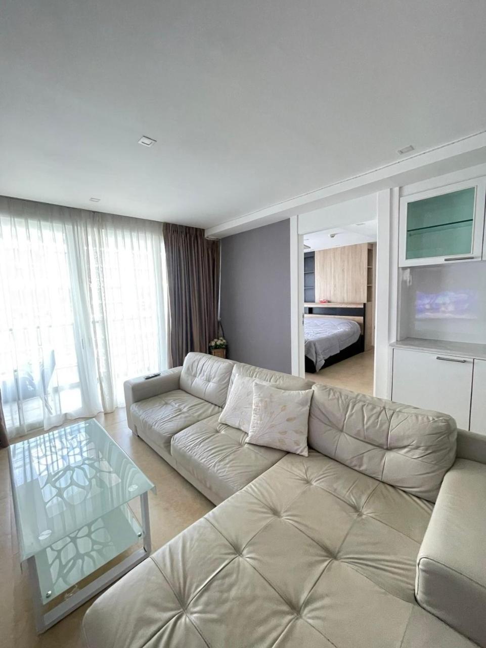 2 Bedrooms Near Pattaya Beach Buitenkant foto